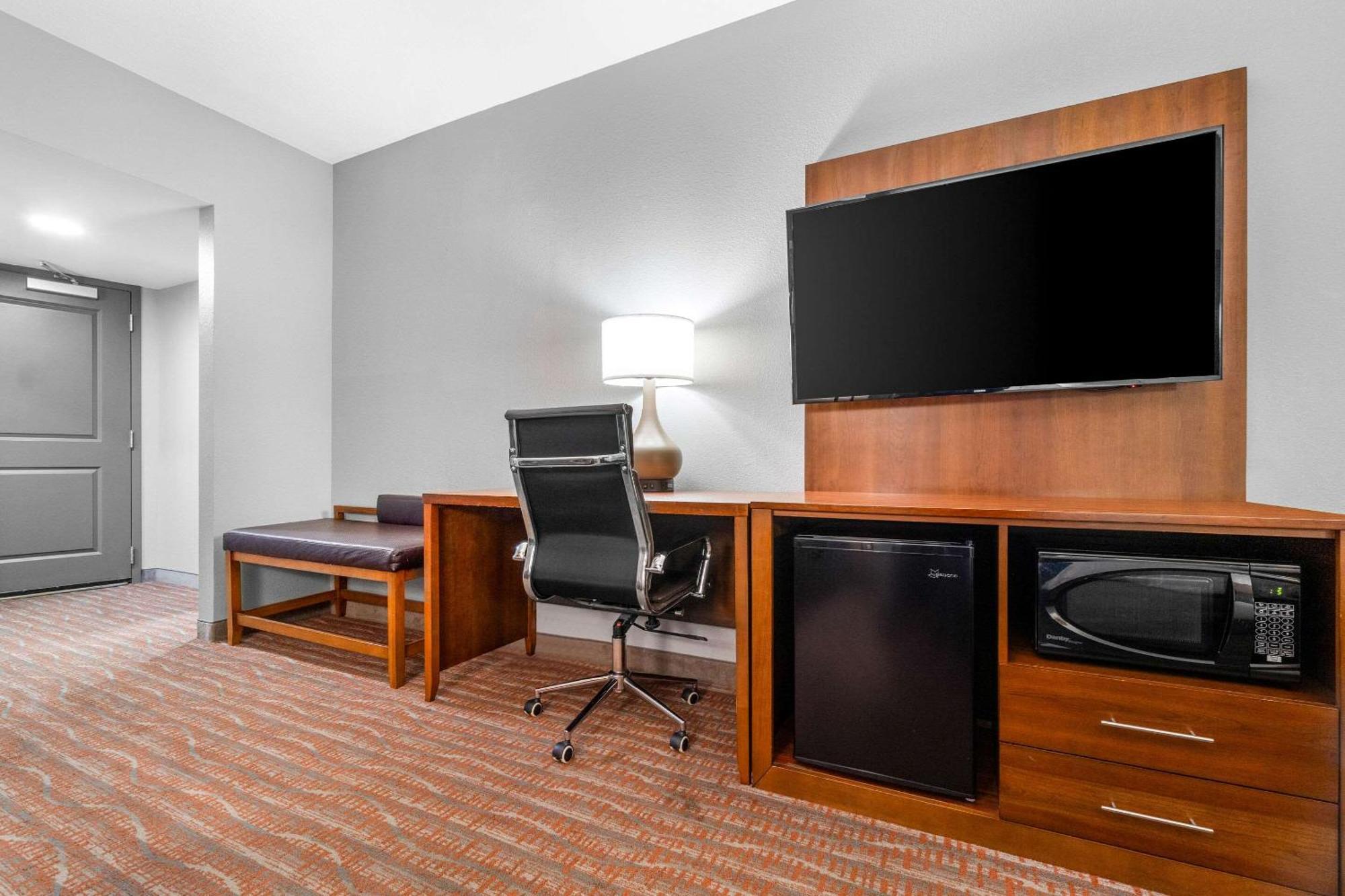 คอมฟอร์ต สวีท แจ็คสัน I-40 Hotel ภายนอก รูปภาพ
